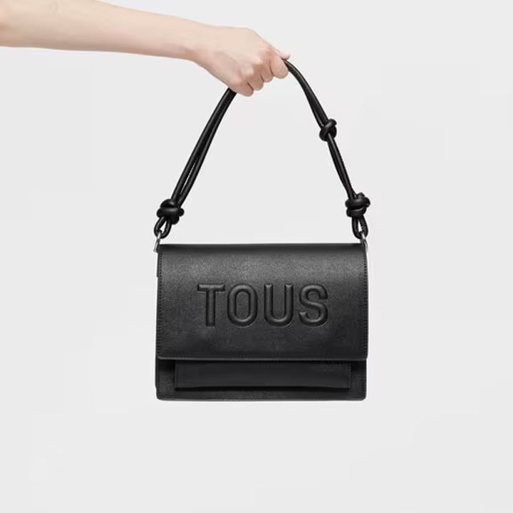 tous-handbag-395910504-qalis-khelchanta-photo-3