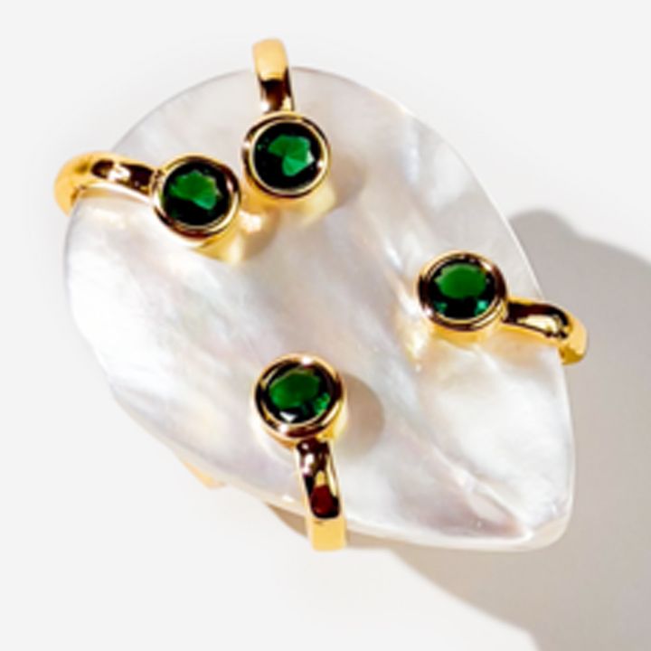 sadafis-bechedi-tvlebit