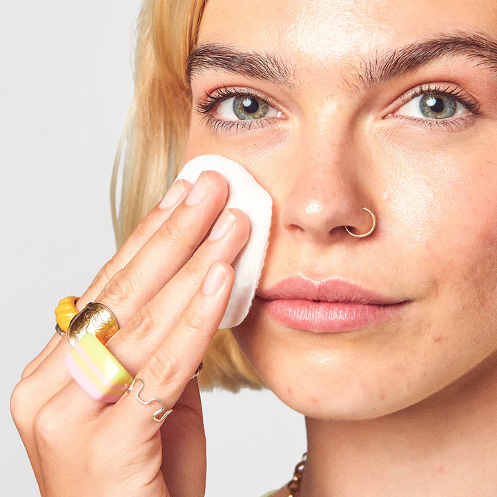 glow-hub---purify-brighten-super-serum---30ml-sakhis-shrati-photo-3