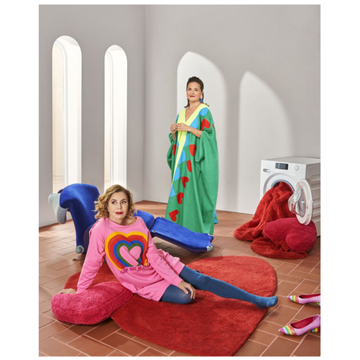 lorena-canals-agatha-puffy-khelnaketi-sabavshvo-khalicha-photo-2