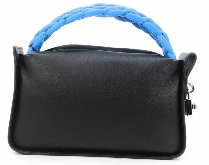 venti-qalis-shavi-chanta