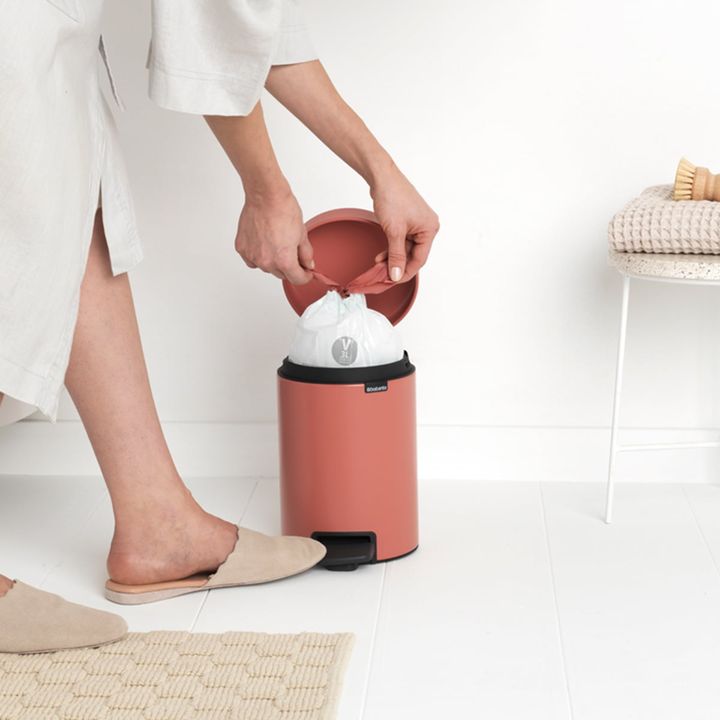 brabantia-newicon-nagvis-urna-plastmasis-kalatit-5l-photo-2