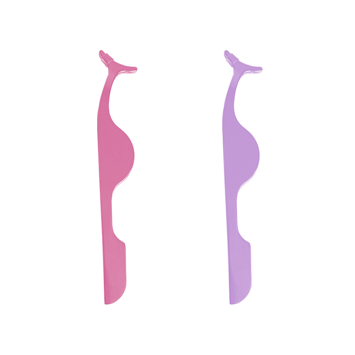 khelovnuri-tsamtsamis-samagripink-me-series-false-eyelash-applicator