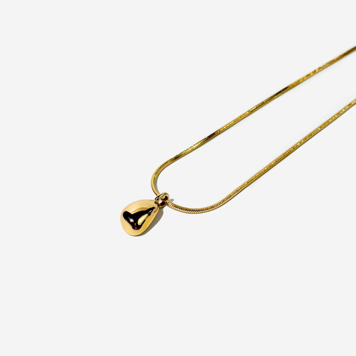 her-store-titanis-mooqrovili-qelsabami-photo-3