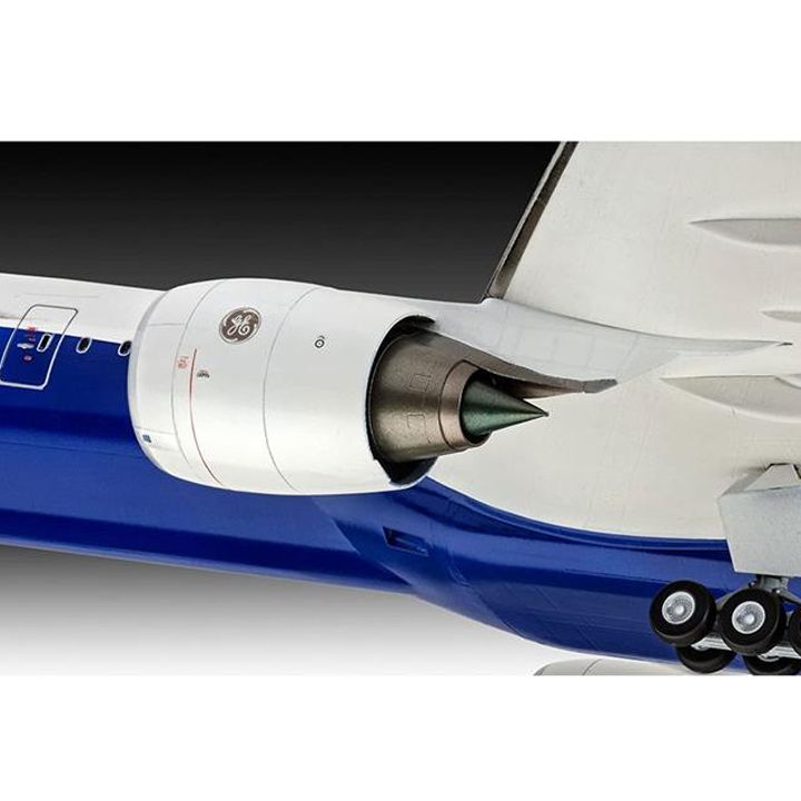 revell-boeing-777-300er-asatsqobi-tvitmfrinavi-photo-3