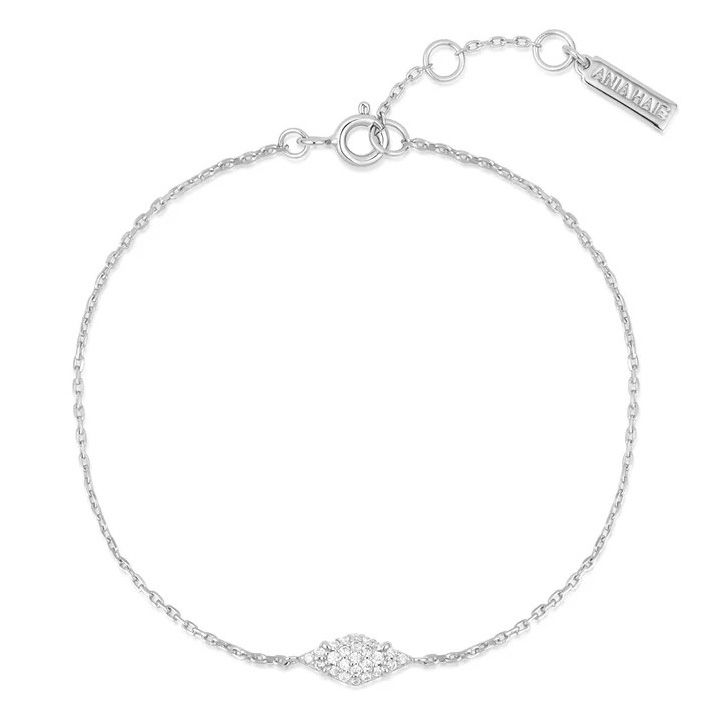 ania-haie-b061-01h-samajuri-photo-3