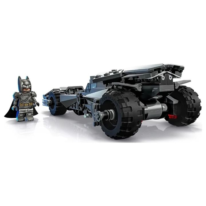 lego-super-heroes-batmobile-76331-220ts-photo-3