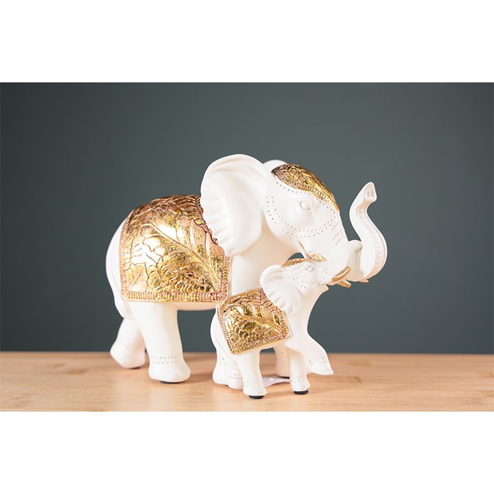 nisse-dekoratiuli-figurebi-spiloebis-nakrebi