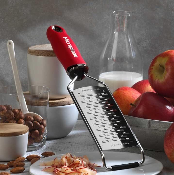 microplane-45102e-gourmet-ribbon-red-sakhekhi-photo-2