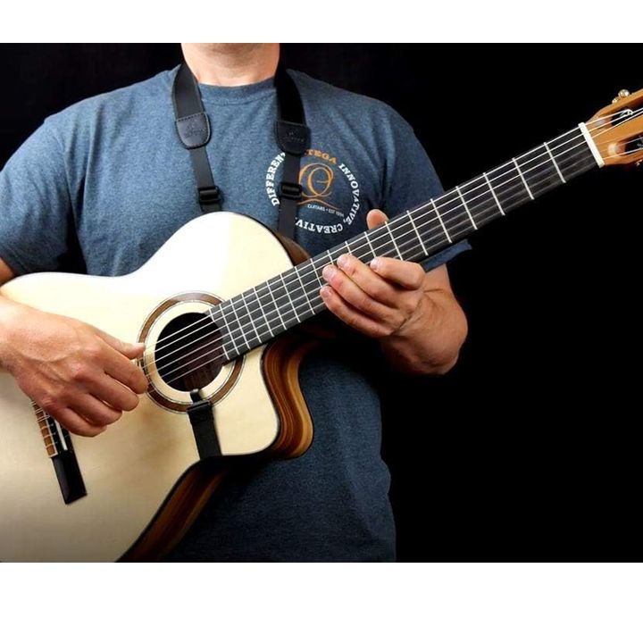 ortega-ogshk-bk-nylon-guitar-strap-gitaris-qamari-photo-2