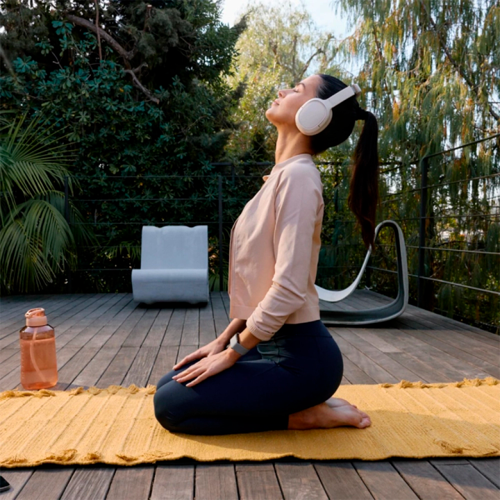 whoop-50-peak-sleep-tracker-with-heart-rate-photo-4