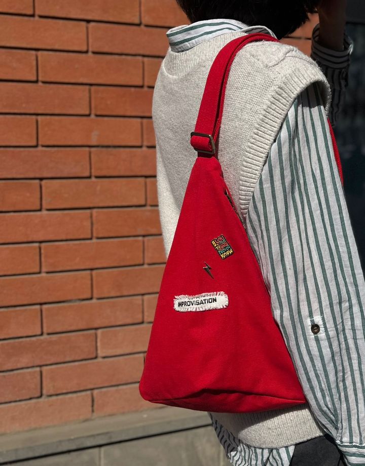 canva-bag-backpack-photo-2
