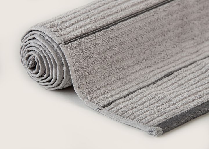 bettine-jacquard-bath-towel-grey-70x140-pirsakhotsi-photo-2