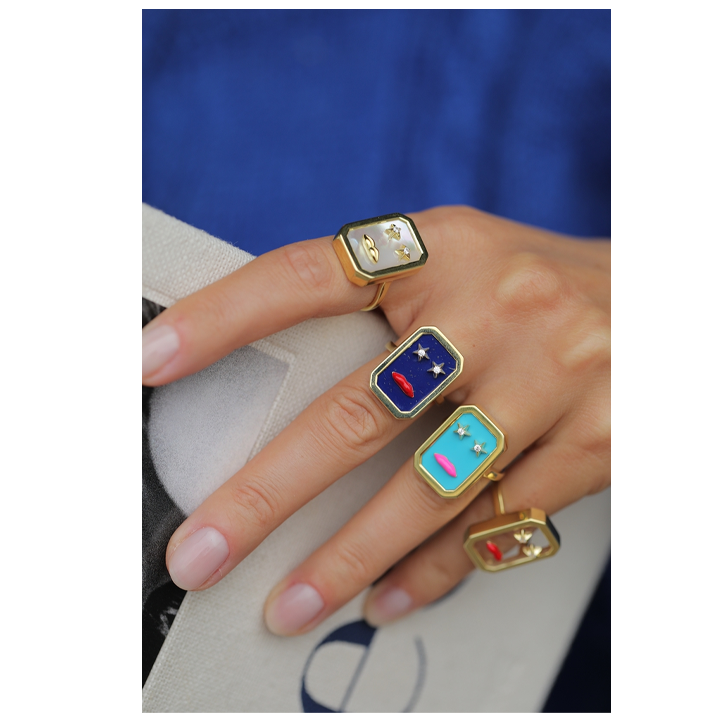 eshvi-kiss-face-lip-bechedi-photo-3