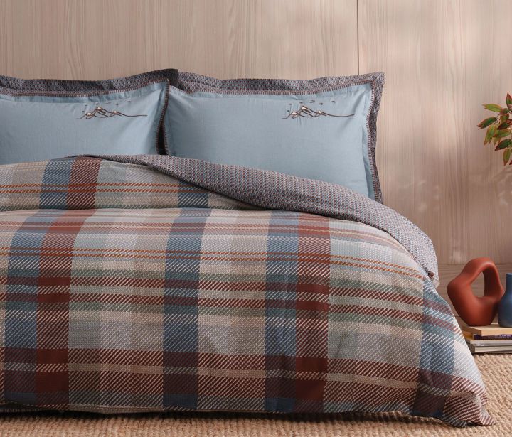 puffy-haus-160x220-ranforsis-ertsatsoliani-tetreulis-nakrebi-photo-2