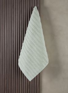 Product image of Manamo  Zoey  სახის პირსახოცი ბამბის ღია მწვანე  50x85 სმ