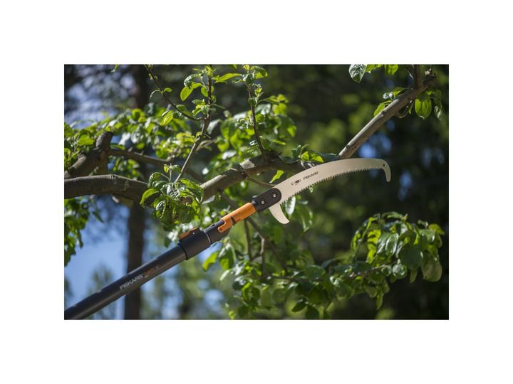 fiskars-quikfit-curved-saw-kherkhi-photo-3