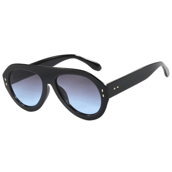 mrgoods-mzis-satvale-photo-2