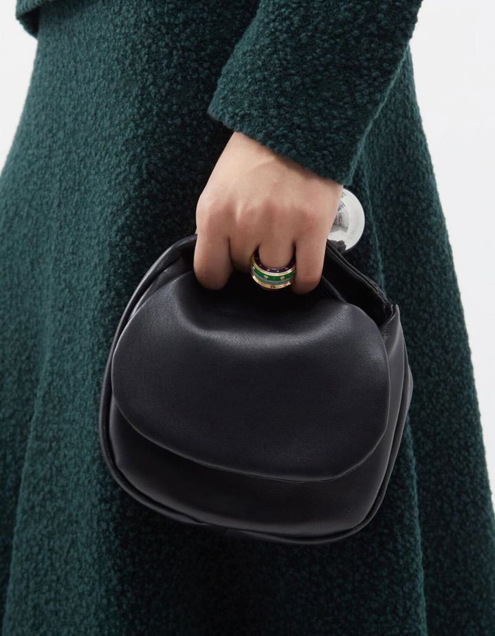 venti-qalis-shavi-chanta-photo-2