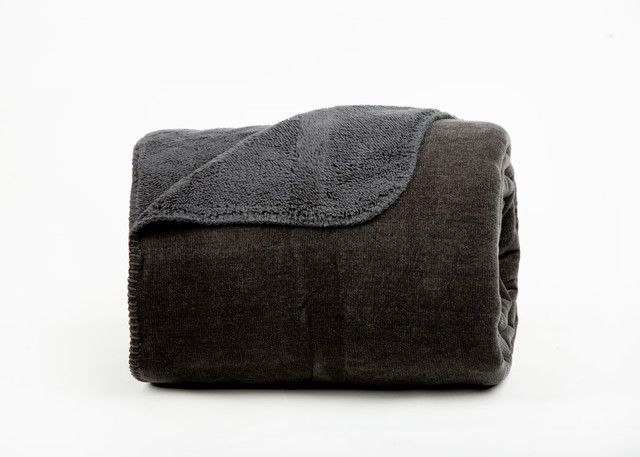 naqsovi-gadasafarebeli---vena-welsoft-sherpa-double-sided-knitted-blanket-150x220-cm-grey
