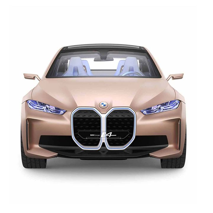 rastar-bmw-i4-concept-distantsiuri-martvis-manqana-photo-2