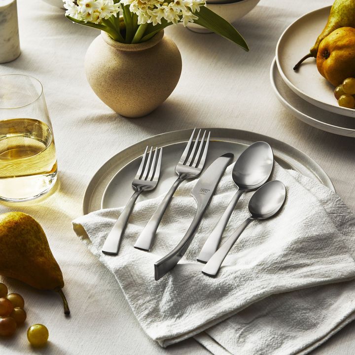 zwilling-bellasera-dana-changlis-nakrebi-photo-2