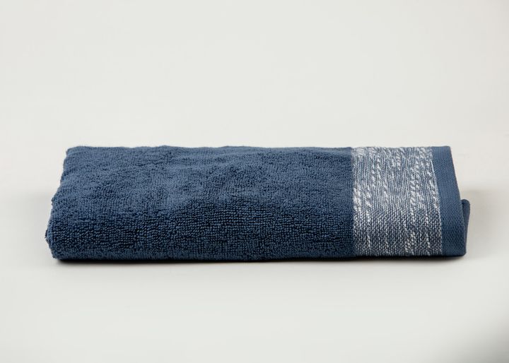 manamo-home-pender-jacquard-face-towel-ndgo-pirsakhotsi