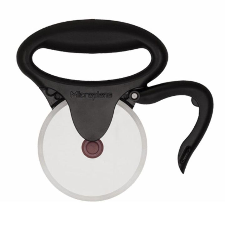 microplane-48005e-pizza-cutter-black-sachreli-photo-3