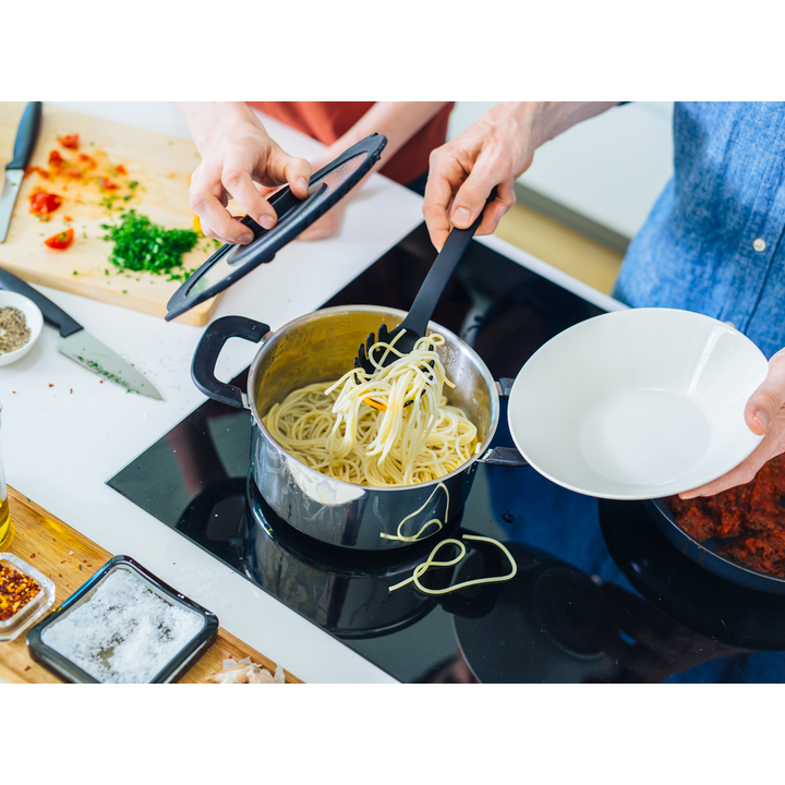 fiskars-ff-pasta-spoon-spagetis-kovzi-photo-2