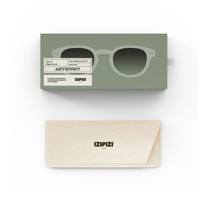 izipizi-sun-g-dyed-green-mzis-satvale-photo-2