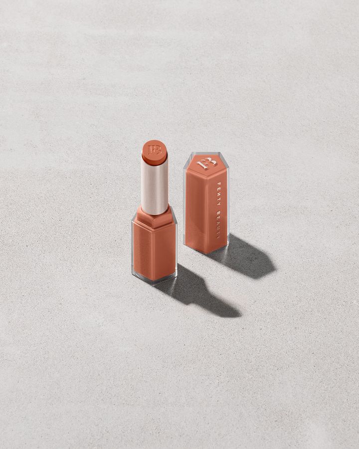 fenty-beauty-gloss-bomb-stix-03-fenty-glow-tuchsatskhi