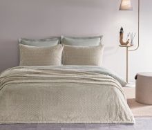 Product image of Puffy LINES 240x225სმ საწოლის გადასაფარებელი