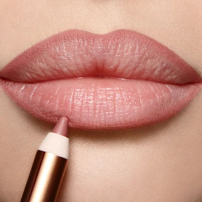 charlotte-tilbury-glossy-lip-duo-fresh-pink-sasachuqre-nakrebi-photo-3
