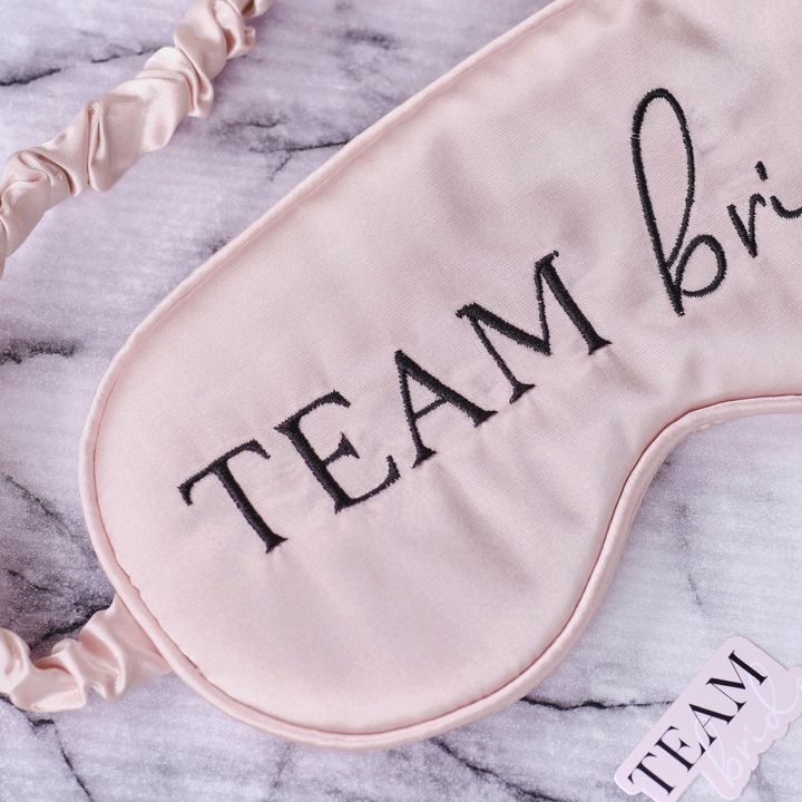 tvalis-nighabi-vardisferi-team-bride