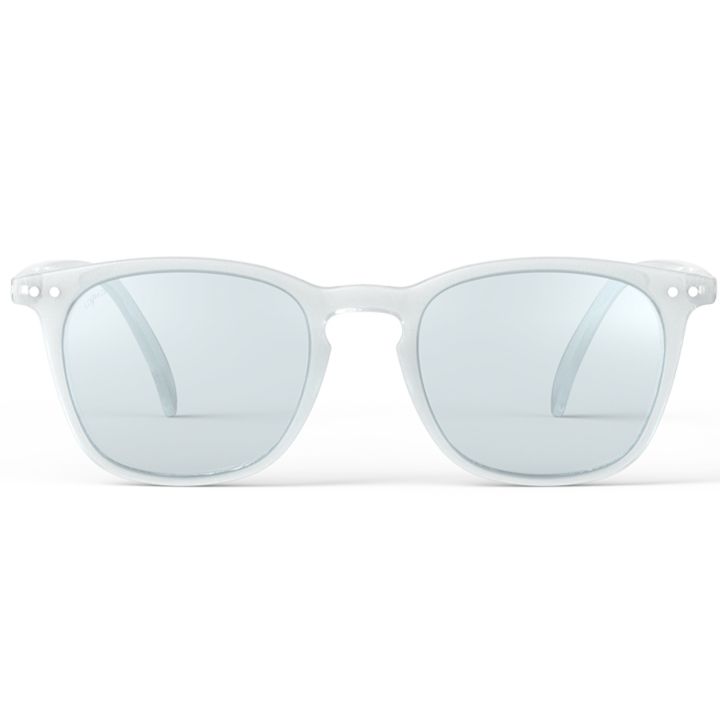 giggles-sun-e-moonlight-grey-mzis-satvale