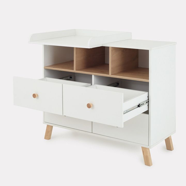 rant-vester-cloud-white-sabavshvo-komodi-gamosatsvleli-dafit-photo-3