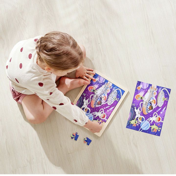hape-space-friends-puzzle-fazli-photo-3