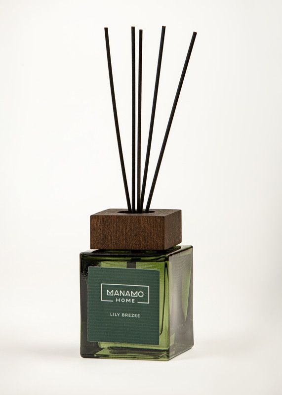 manamo-home-lily-rd-with-wooden-cap-otakhis-surneli