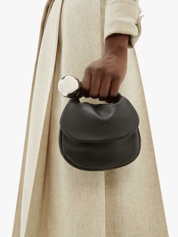 venti-qalis-shavi-chanta-photo-3