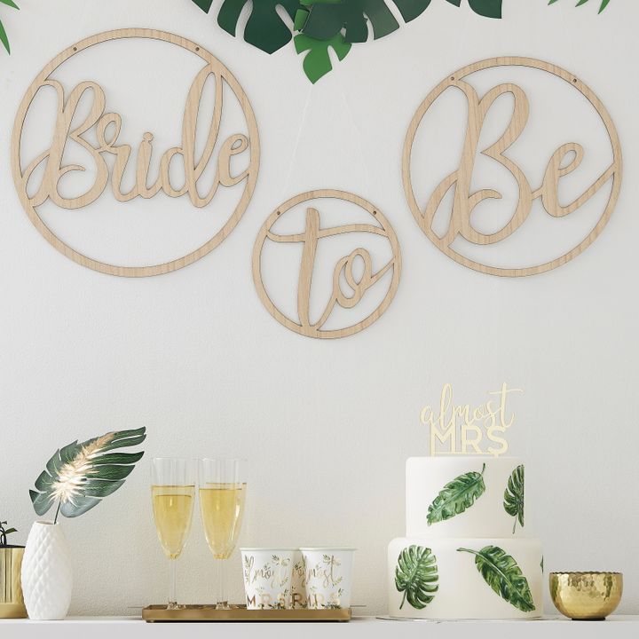 khis-dekoratsia-bride-to-be-3ts