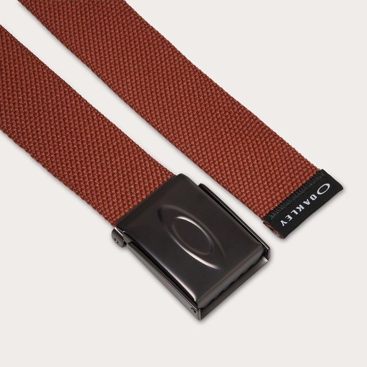 oakley-belt-qamari-photo-2