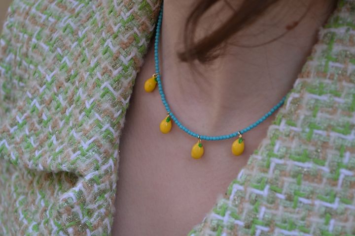 de-aure-firuzis-qvis-qelsabami-limonebit-photo-3