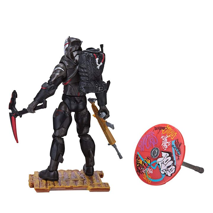 jazwares-satamasho-figura-fortnite-omega-photo-3