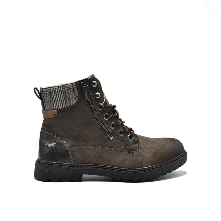 mustang-8335-mamakatsis-shuzi