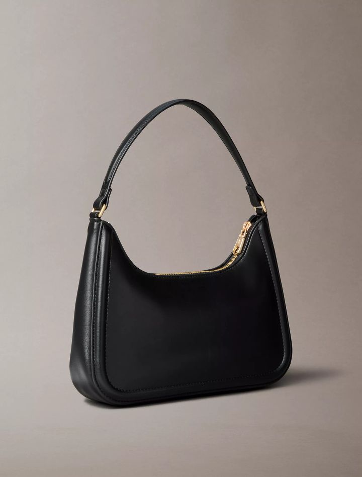 calvin-klein-embossed-monogram-shoulder-bag-gadasakidi-chanta-photo-2