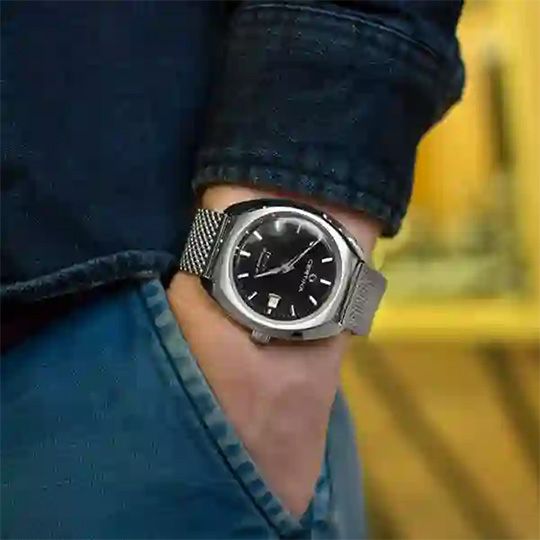 certina-c0244071105100-majis-saati-photo-2