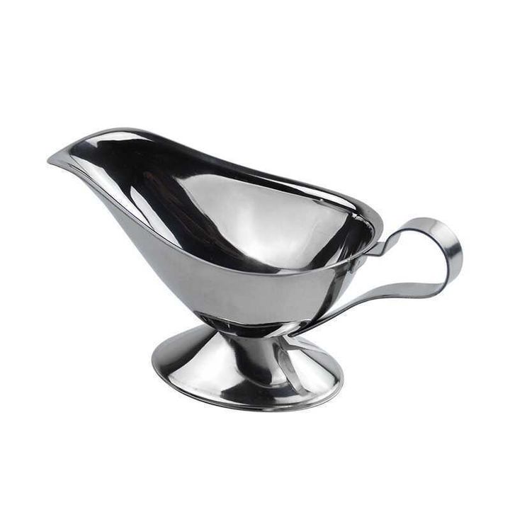 sasousesatqemle-vintazhuri-metal-accents