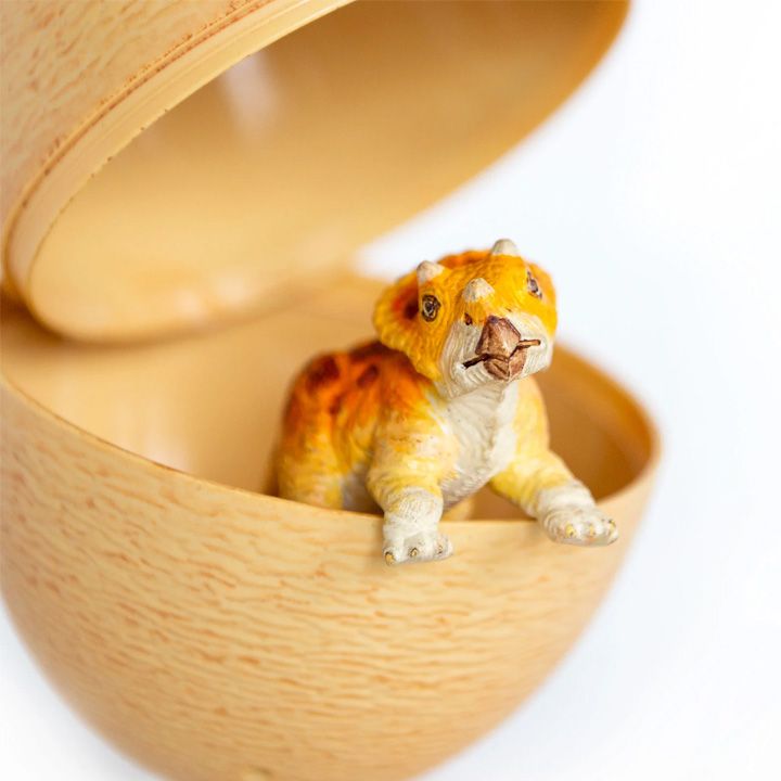 safari-triceratops-baby-with-egg-satamasho-figura-photo-4