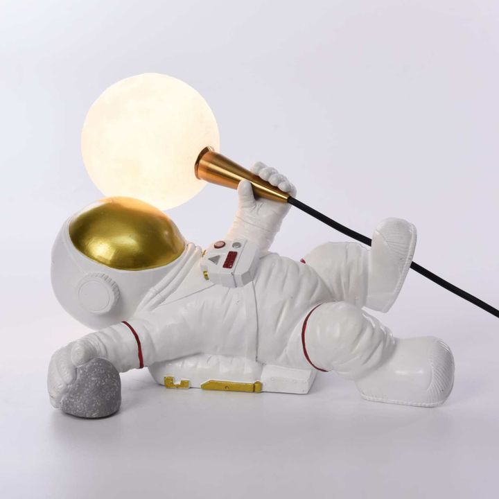 kedlis-sanati-kosmonavti-nordic-photo-3