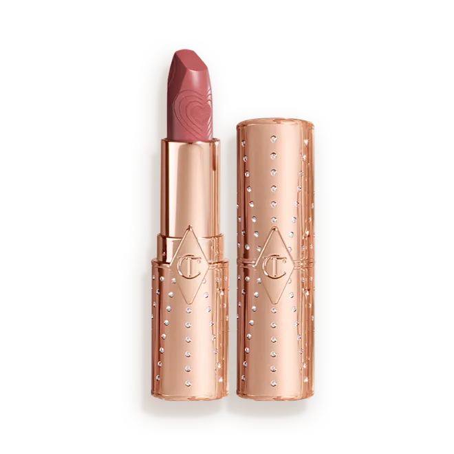 charlotte-tilbury-matte-revolution-hydrating-lipstick-wedding-belles-tuchsatskhi